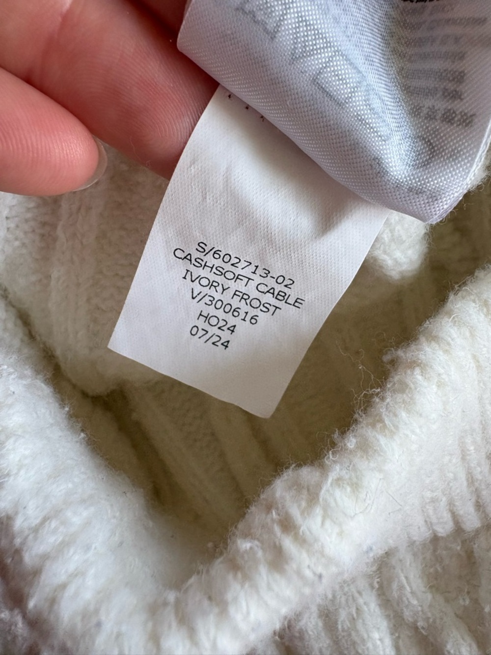 Gap | CashSoft Cable Knit Sweater Pants Ivory Frost - Picture 6 of 7